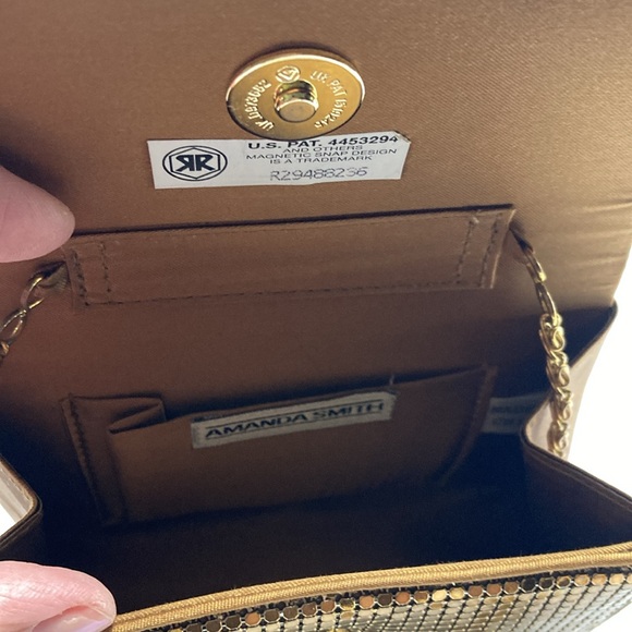 Amanda Smith Gold Mesh Clutch Purse - Picture 7 of 8